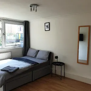 Stylish 4 Bedroom Flat Apartment