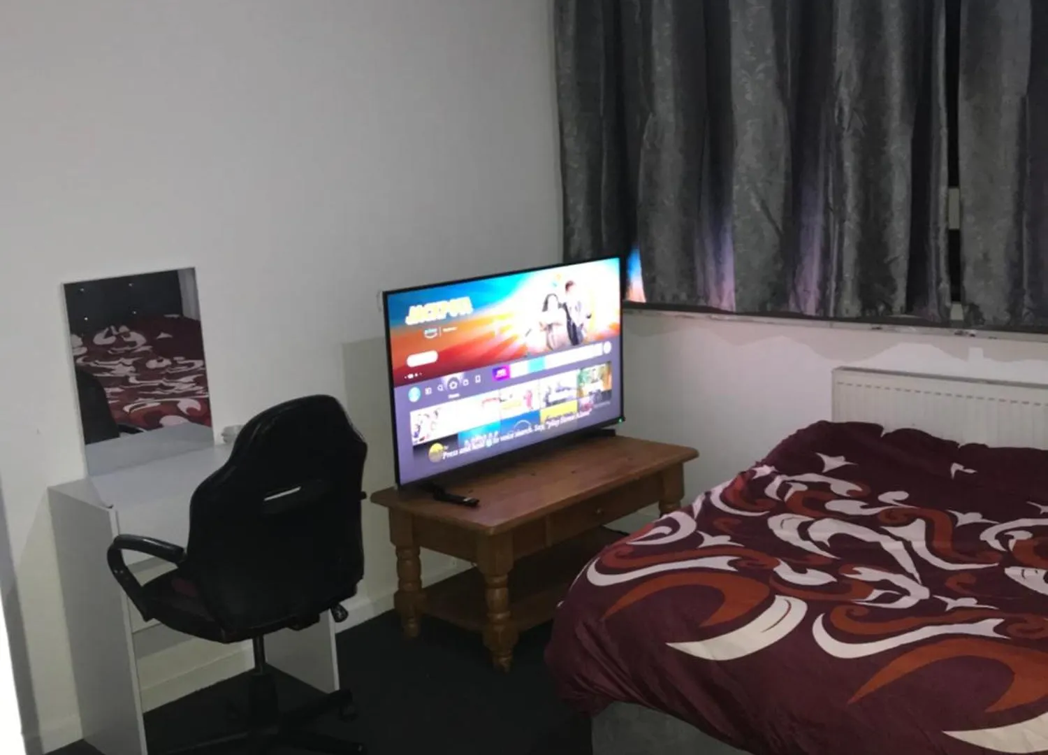 Simple Room Stay Λονδίνο Δωμάτια σε οικογενειακή κατοικία